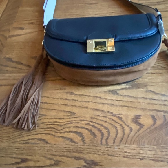 Unique tri-colored Neiman Marcus shoulder bag - black, brown, and cream leather - Picture 5 of 16